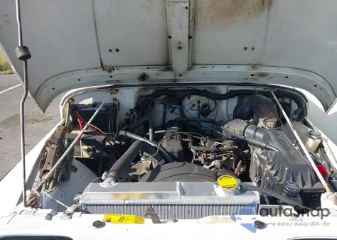 1992 Jeep Wrangler / Yj S z USA, uszkodzony, nr VIN 2J4FY19P6NJ547062